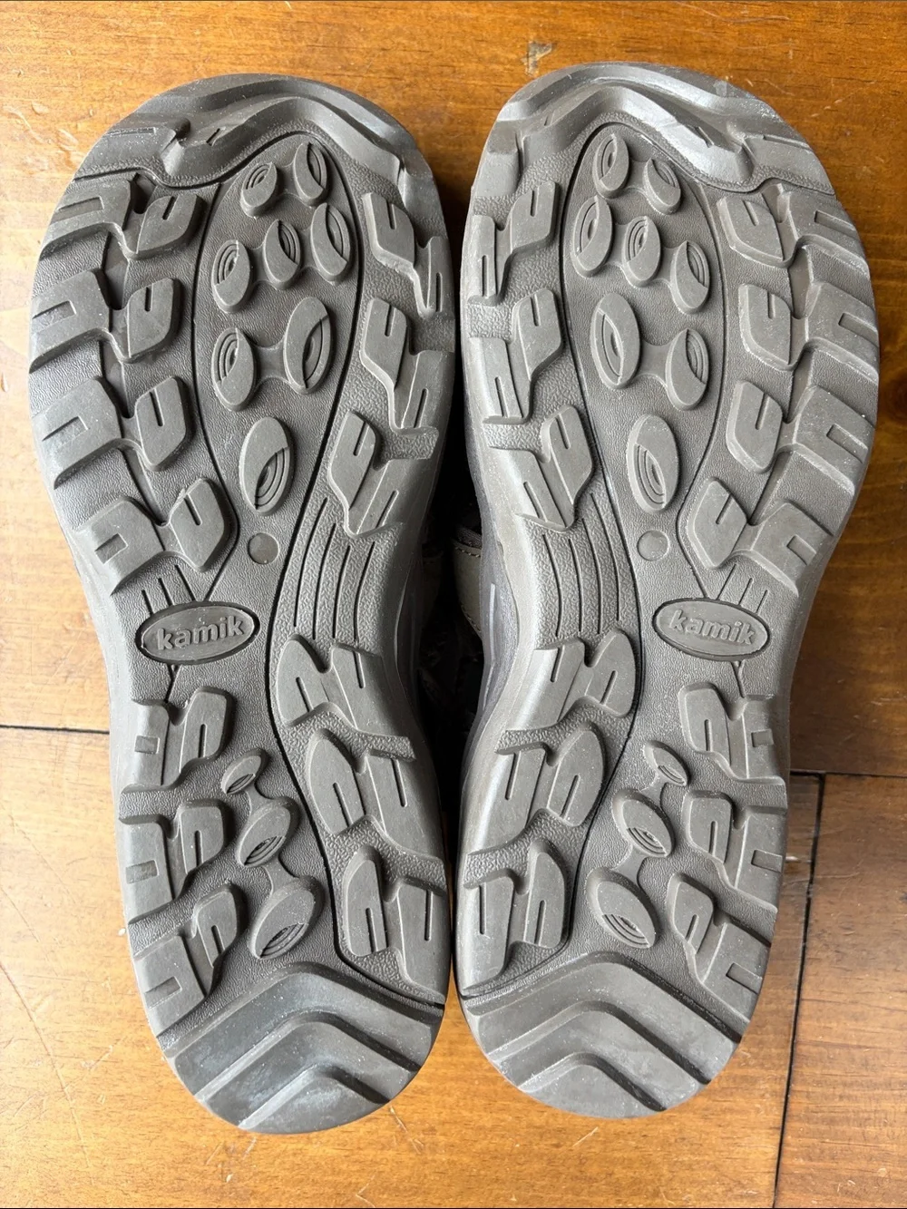 KAMIK Byron Bay 2 Brown Sandals Sz 9